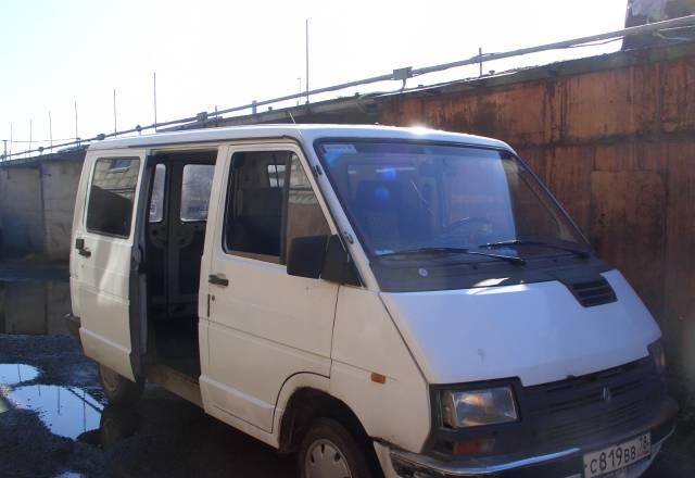 Микроавтобус Renault Trafic Санкт-Петербург