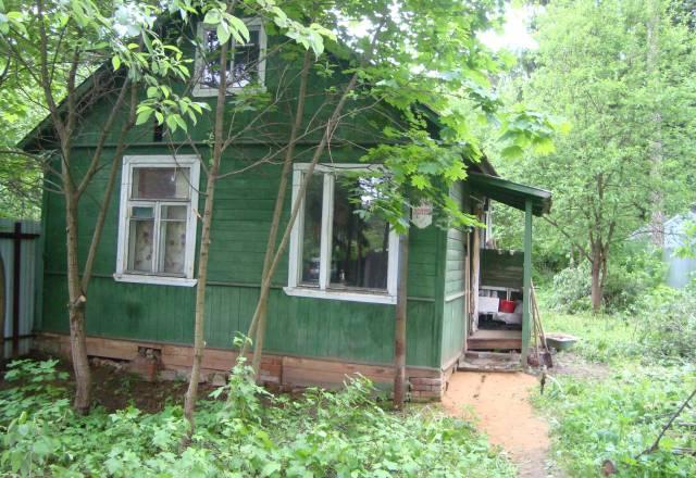 Продается участок со старым домом Москва