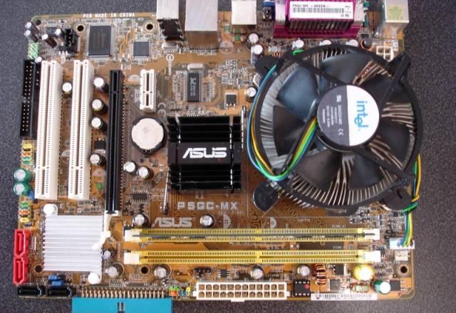 Материнка LGA775 с процем Pentium IV и памятью Санкт-Петербург