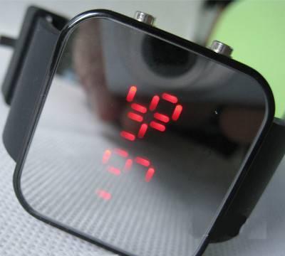 Новые Эксклюзивные наручные часы LED Диоды Москва