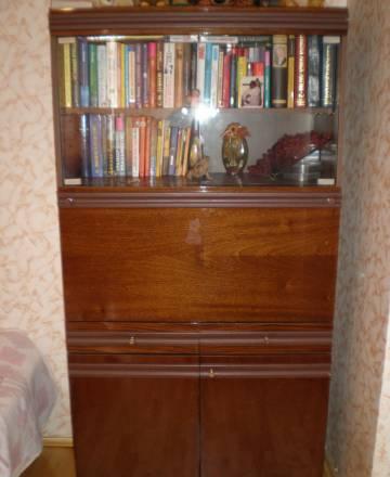 Отдам сервант б.у Москва