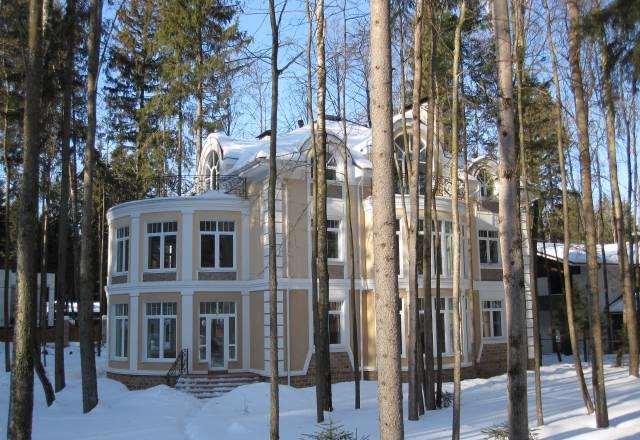 Коттедж на Киевском шоссе близ д.Кузнецово Селятино