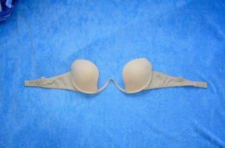 Бютик под очень открытое платье, маленький Санкт-Петербург