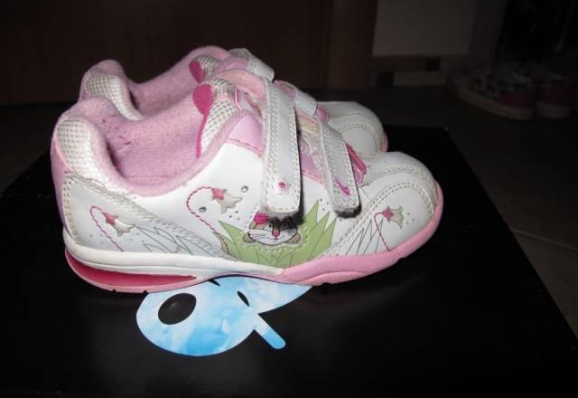 Кроссовки Clarks, светящиеся пятки Москва