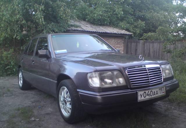 Mercedes E-klasse, 1994 Москва