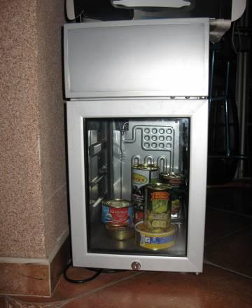 Шкаф холод с1стекл дверью Москва