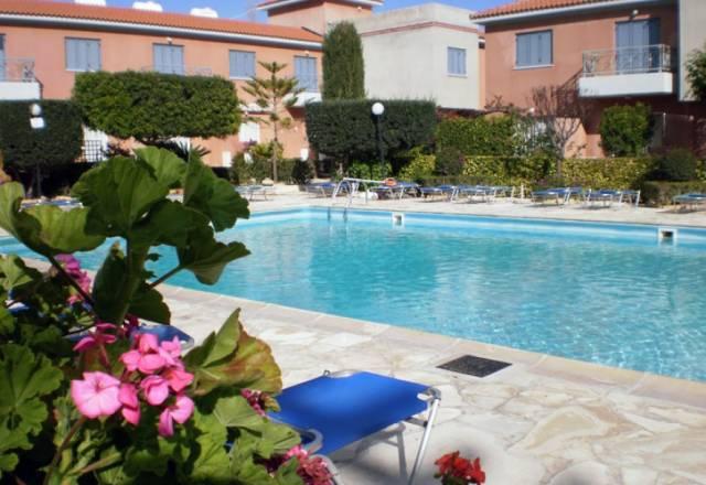 3 Спальный Таун-хауз на продажу в Пафос, Кипр Москва