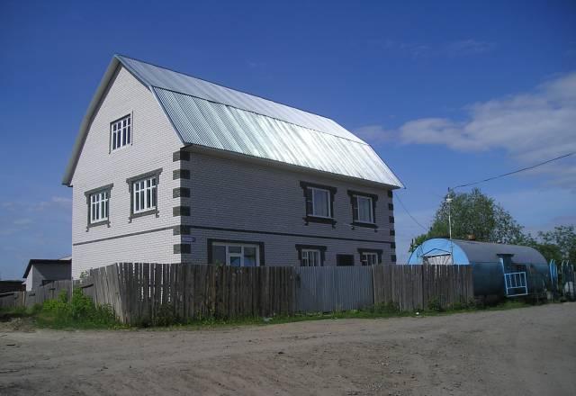 Квартира (2-й этаж), магазин (1 этаж) Барнаул