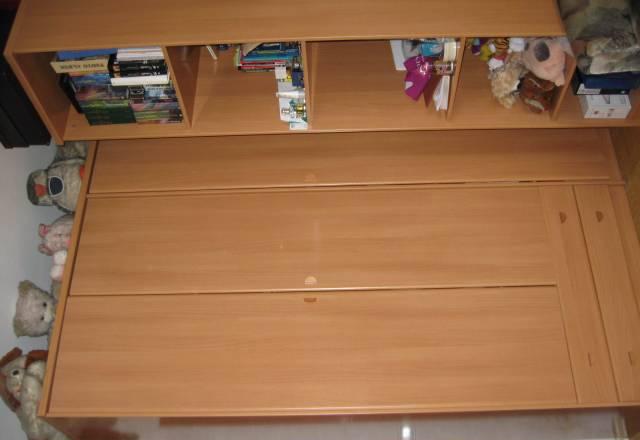 Шкаф для одежды  +  книжные вертикальные полки б/у Москва