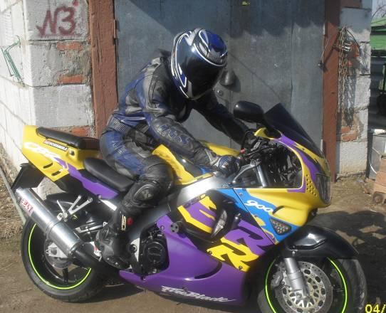 HondaCBR900RR Щербинка