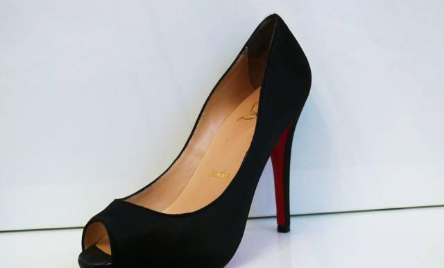 Christian louboutin Москва