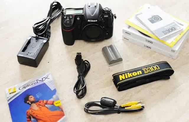 Nikon D300 цифровая камера -  700USD Москва
