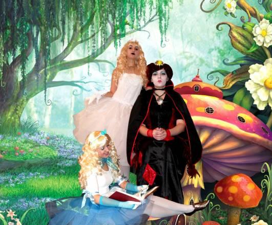 Алиса в Стране Чудес на Детский праздник Ижевск