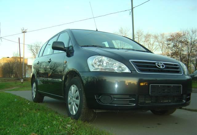 Toyota Avensis, 2003 Москва