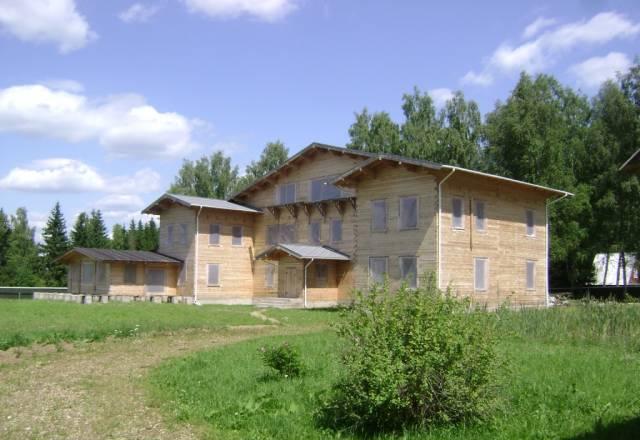 Продаю дом по Киевскому шоссе 1000 метров 1,2га Верея