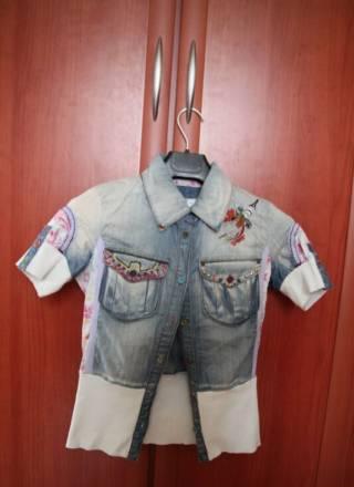 Продам джинсовую блузку со вставками и вышивкой Москва