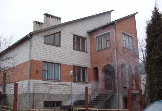 Жилье туристам Брест 1-6 кмн в коттедже 1-20 чел Санкт-Петербург