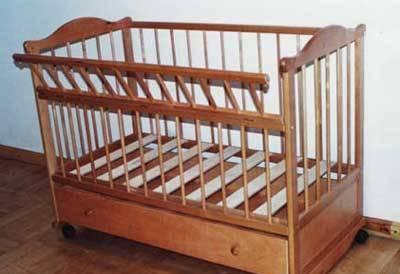 Продаю детскую кроватку светлую с ящикомИматрасом Санкт-Петербург