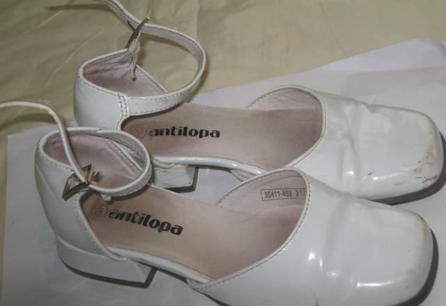 Туфельки лаковые р 31 Москва