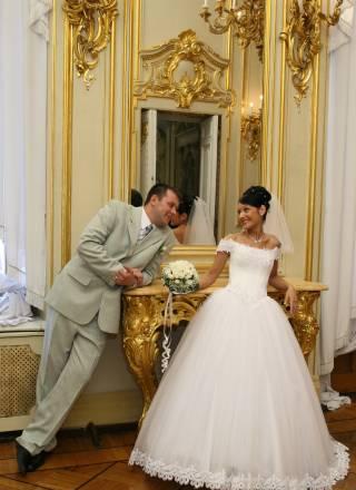 Свадебное платье со шлейфом Санкт-Петербург