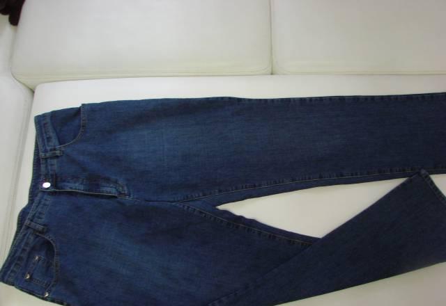 Джинсы Armani, р-р 52 Италия Москва