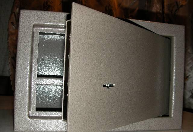 Сейф для хранения денег и оружия Москва