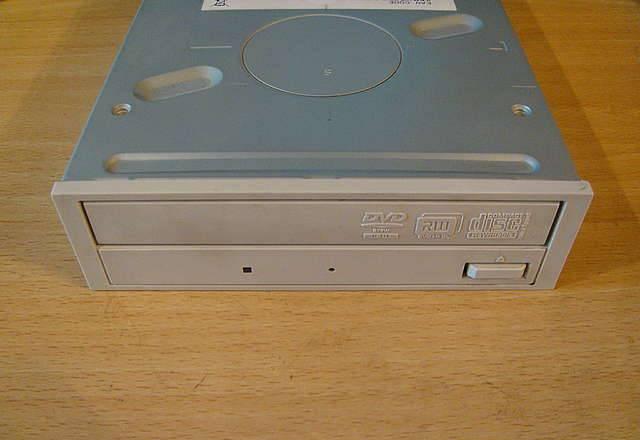 DVD-RW NEC 3550A White IDE(Double layer) Санкт-Петербург