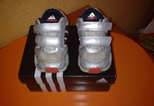 Кроссовки адидас 20р Санкт-Петербург