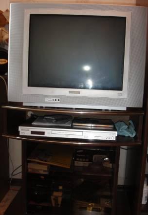 Продам DVD-плеер Москва