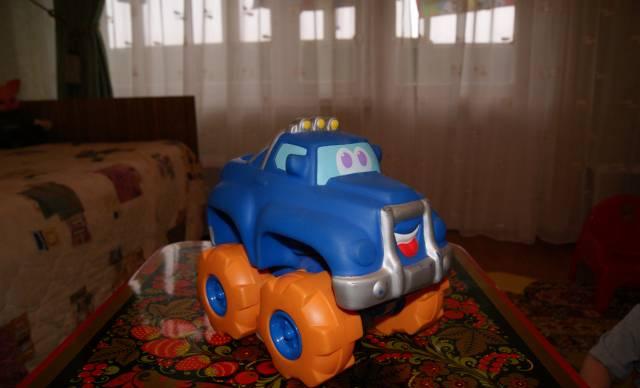 Резиновая машинка playskool Москва