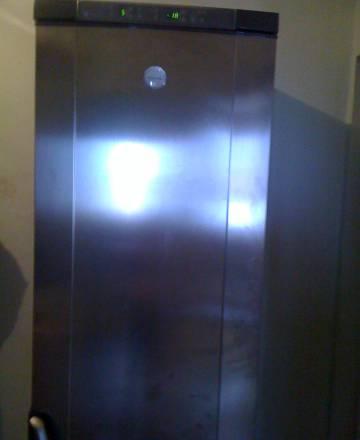 Холодильник Electrolux, могу привести Москва