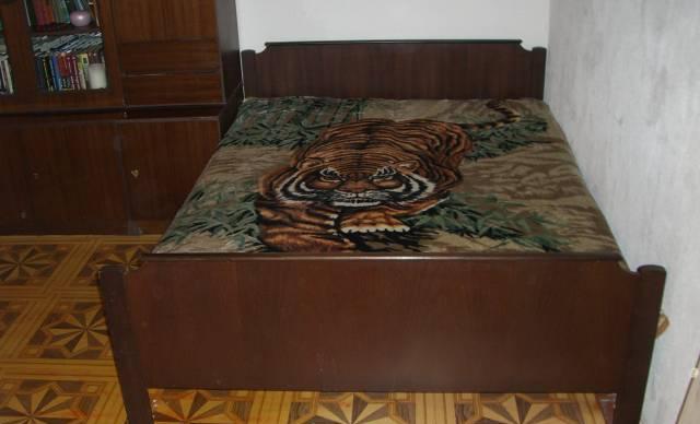 Двуспальная кровать (дерево) Москва