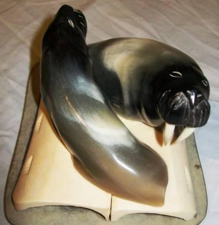 Моржи из моржовой кости Москва