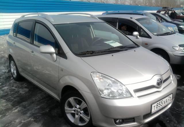 Toyota Verso, 2005 Ачинск