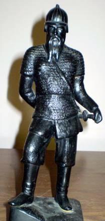 Ермак малый. Чугун, Касли, 1988. Нет части меча Челябинск