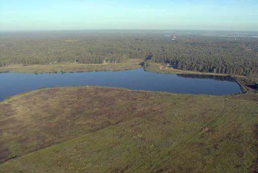 Продам 10 соток в м поселке на озере Никажель Москва