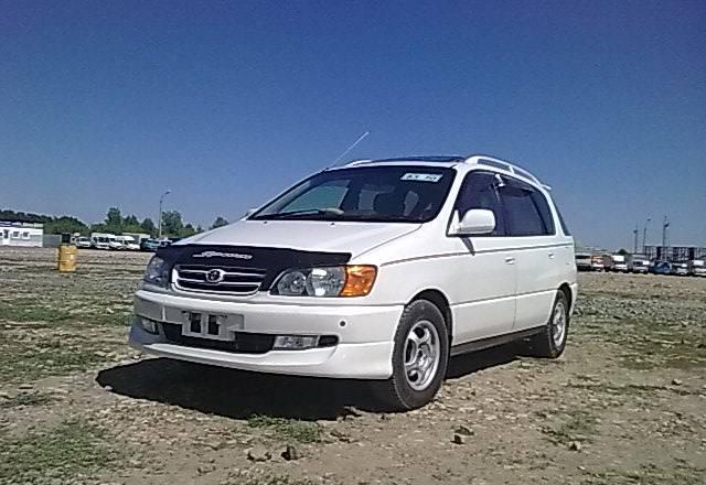 Toyota Ipsum, 2000 Барнаул