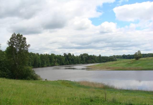 15 сот.по Новориж.ш.в деревне/пмж/лес,у реки Москва