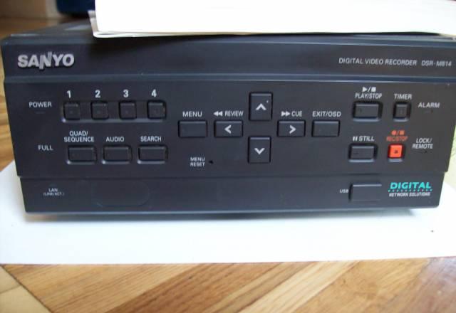 Видеорегистратор цифровой sanyo DSR-814P Москва