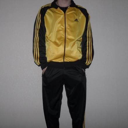 Спортивный костюм adidas Москва