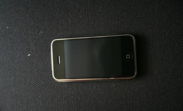 Iphone 2G 8GB Москва