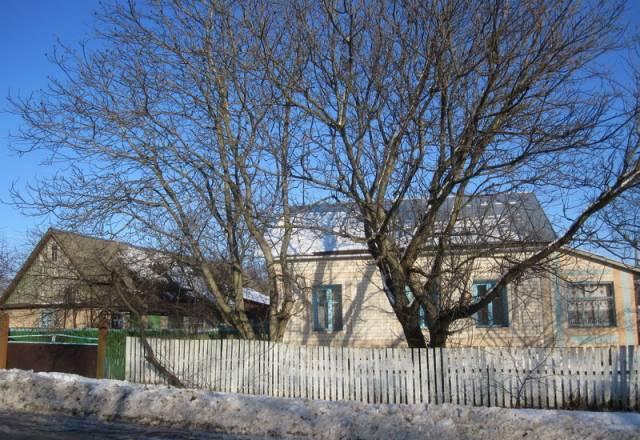 Продам дом с землельным участком в Хмельницкой обл Москва