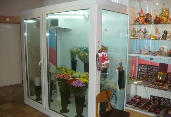 Холодильная цветочная  витрина Москва