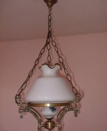 Люстра с белым абажуром Москва