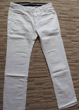 Белые джинсы Giordano Москва