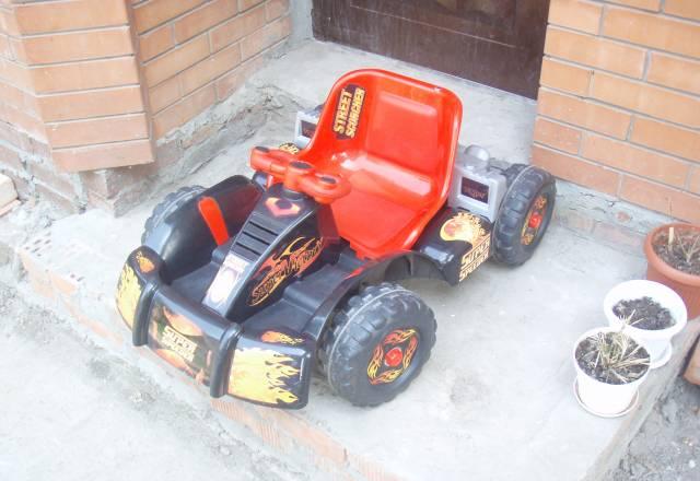 Машина детская с электродвигателем Ростов-на-Дону