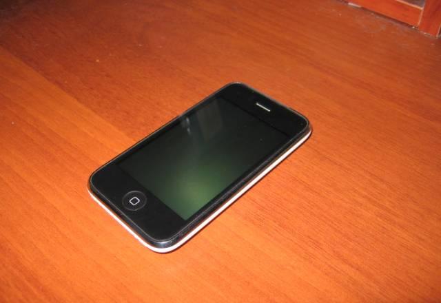 IPhone 3GS 16GB белый Москва