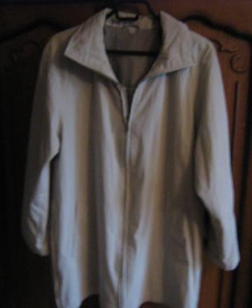 Короткий плащик Санкт-Петербург