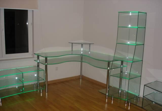 Стекло . По вашим размерам. ,.Пишите .Договоримся. Москва