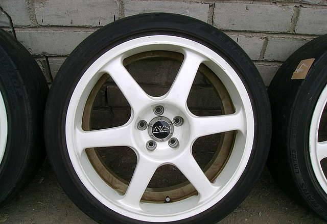 Крутые спорт диски R17 AVS Model6+резина, 5х100 Москва